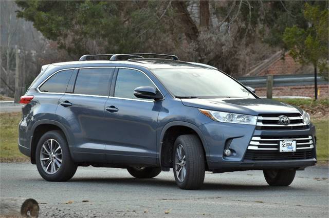 2019 Toyota Highlander XLE AWD 4dr SUV