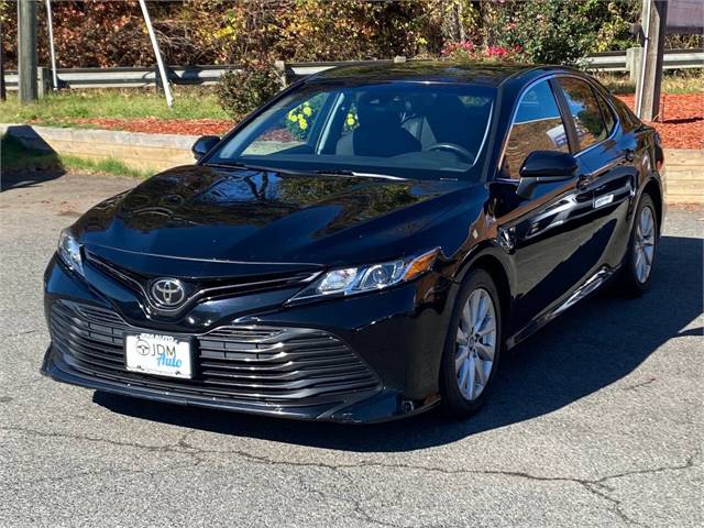 2018 Toyota Camry LE 4dr Sedan