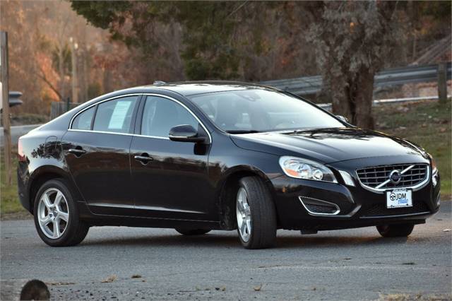 2012 Volvo S60 T5 4dr Sedan