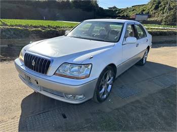 1999 Toyota Crown Majestic