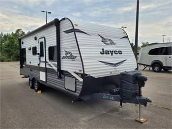 2022 Jayco JayFlight Travel Trailer