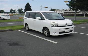 2012 Toyota Voxy