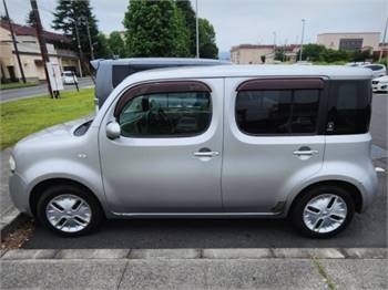 2009 NISSAN CUBE