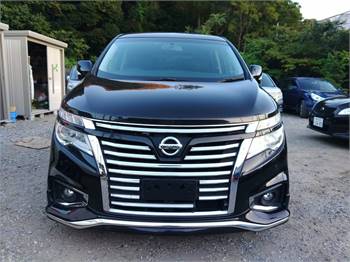 2014 Nissan Elgrand (Full Options)