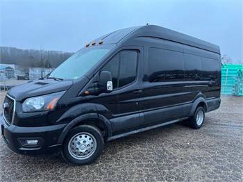 2024 Ford Transit 350 HD XLT Extended Passenger Van