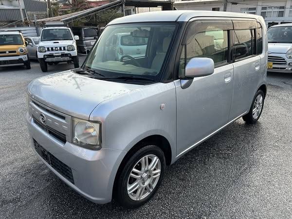 2013 Daihatsu Conte