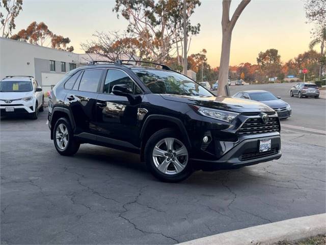 2020 Toyota RAV4 XLE