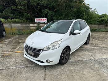 2013 Peugeot 208 Cielo