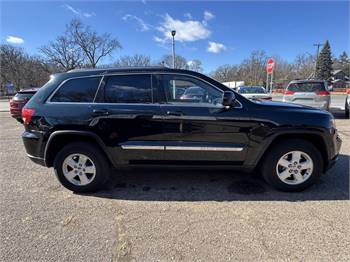 2012 Jeep Grand Cherokee Laredo 4x4 4dr SUV 