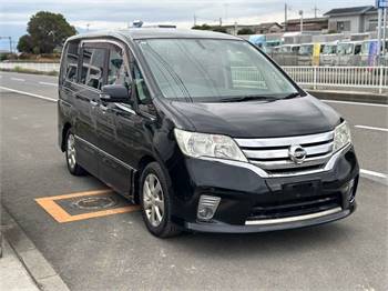 2011 Nissan Serena Highway Star