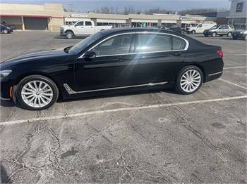 BMW 740i - Excellent condition!