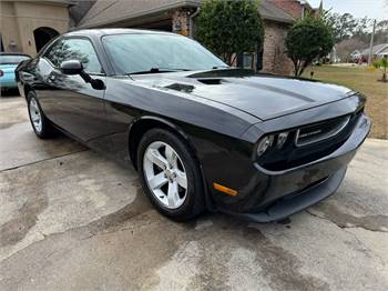 2014 Dodge Challenger SXT 