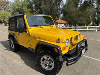 2002 Jeep Wrangler SE Sport Utility 2D