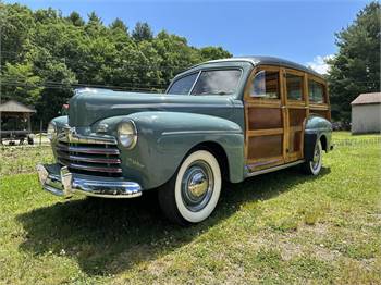 1946 Ford Super Deluxe Woody Wagon 