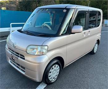 2010 Daihatsu Tanto 