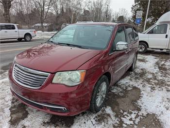 2013 Chrysler Town and Country Touring L 4dr Mini Van