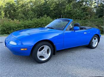 1990 Mazda MX-5 Miata Convertible 