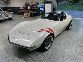 1972 Chevrolet Corvette Custom Restomod 