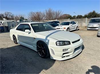 2000 Nissan Skyline R34 Sedan